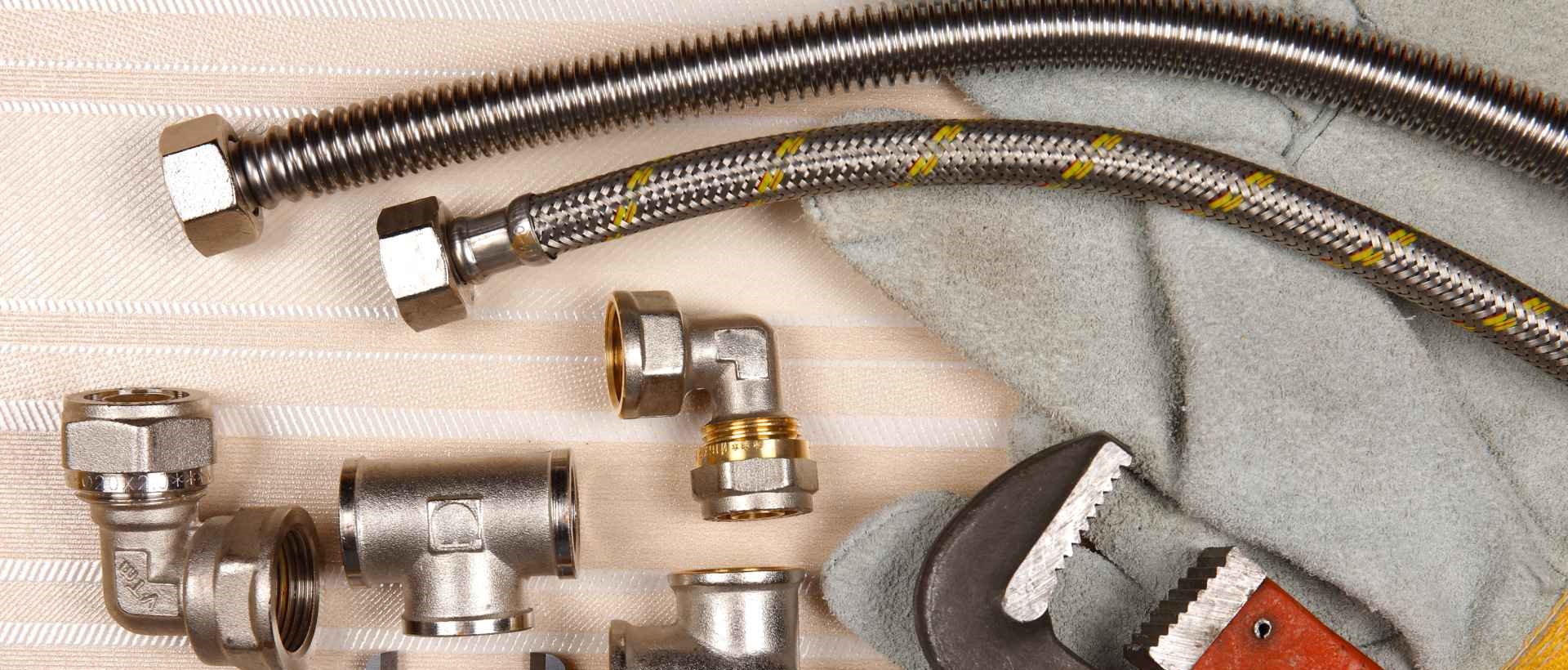 Emergency plumbers E6